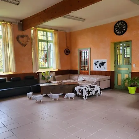 Ecole De Belmont * Le Haut-du-Them